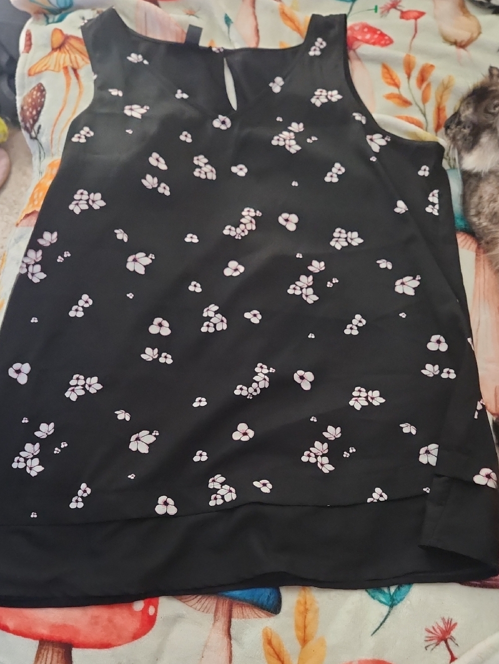 attention Black Floral Trim Sleeveless Top